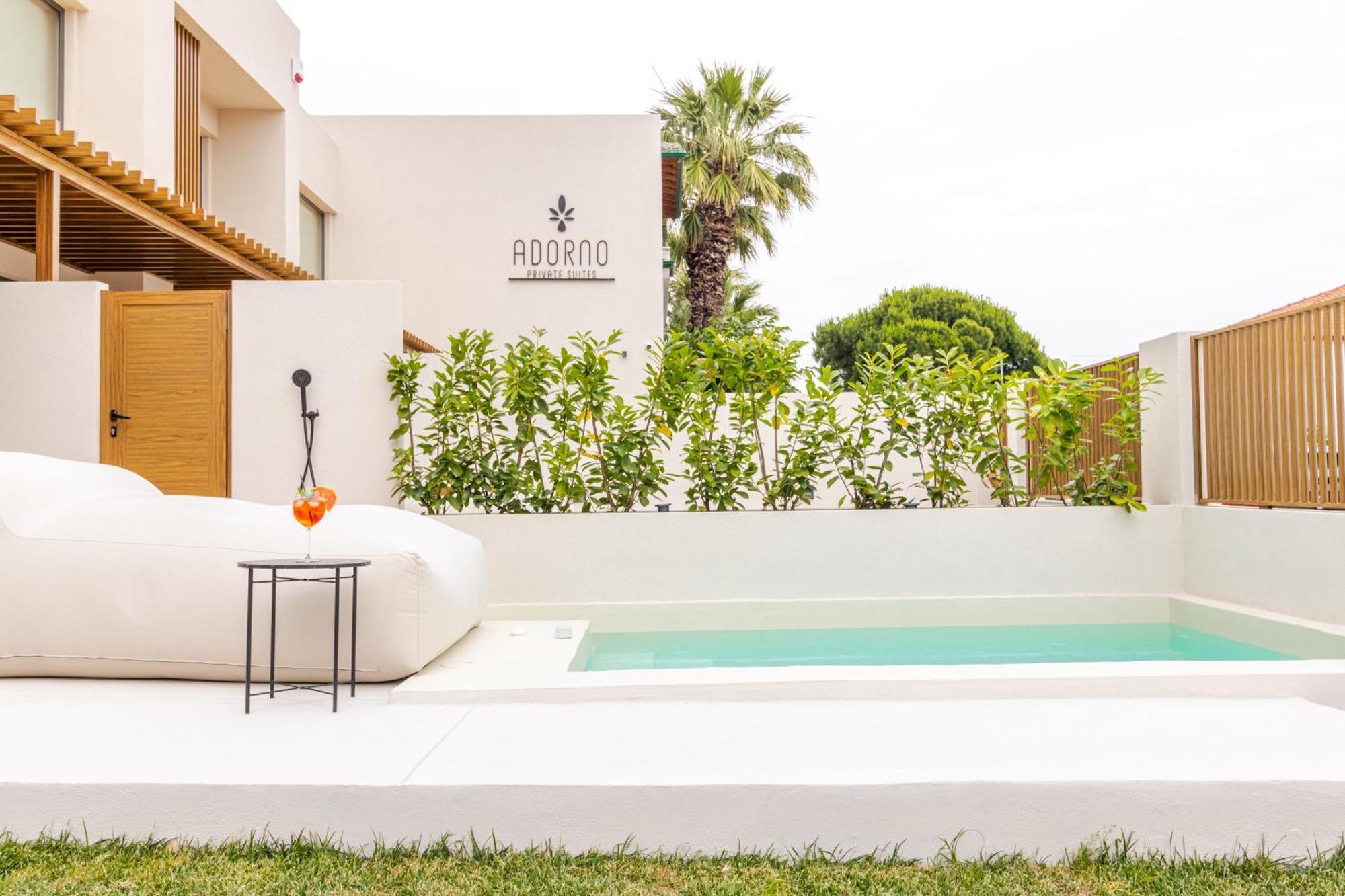 Adorno Private Suites Only Adults & Kids 12 Plus Vrasná エクステリア 写真