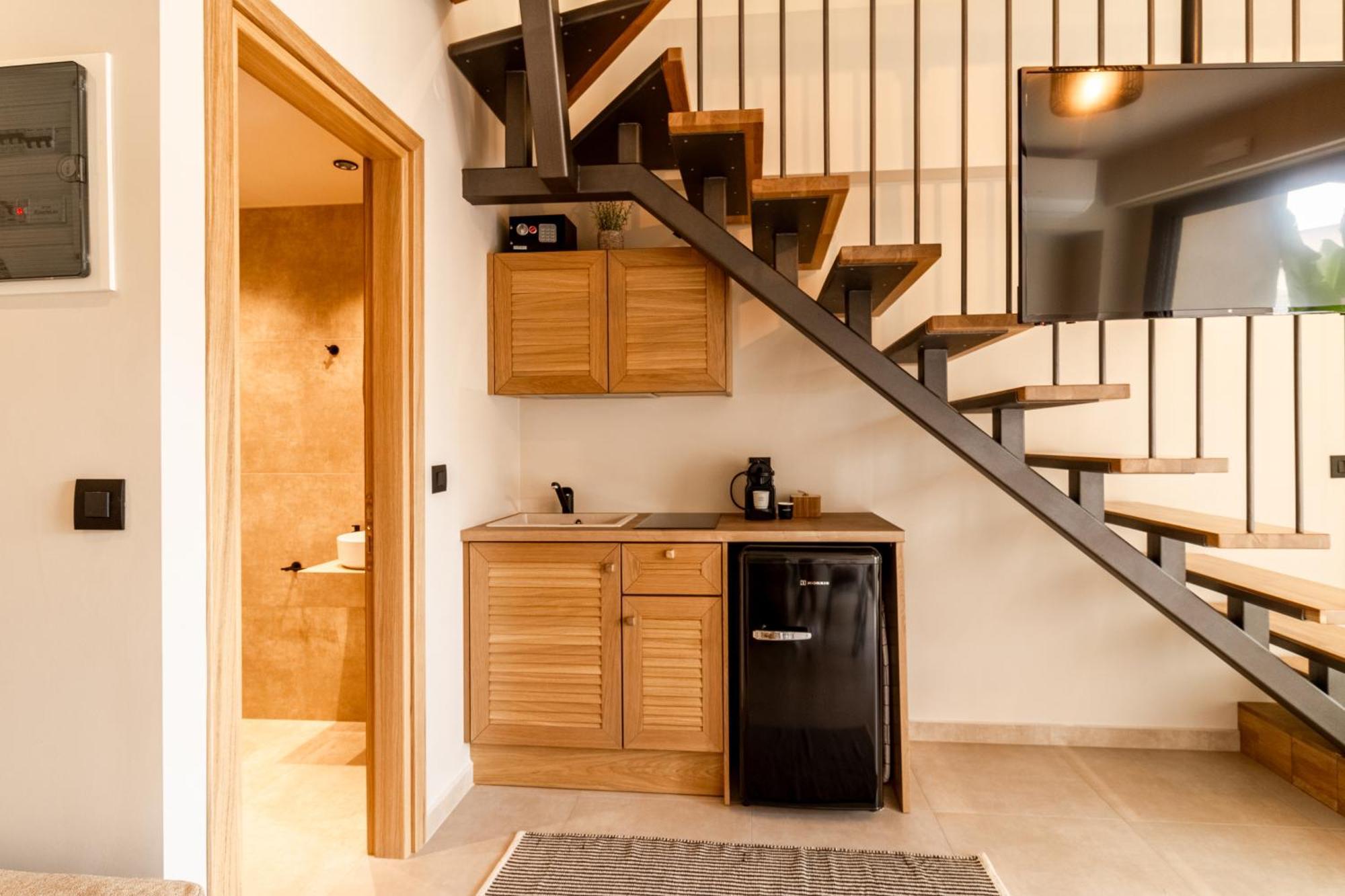 Adorno Private Suites Only Adults & Kids 12 Plus Vrasná エクステリア 写真