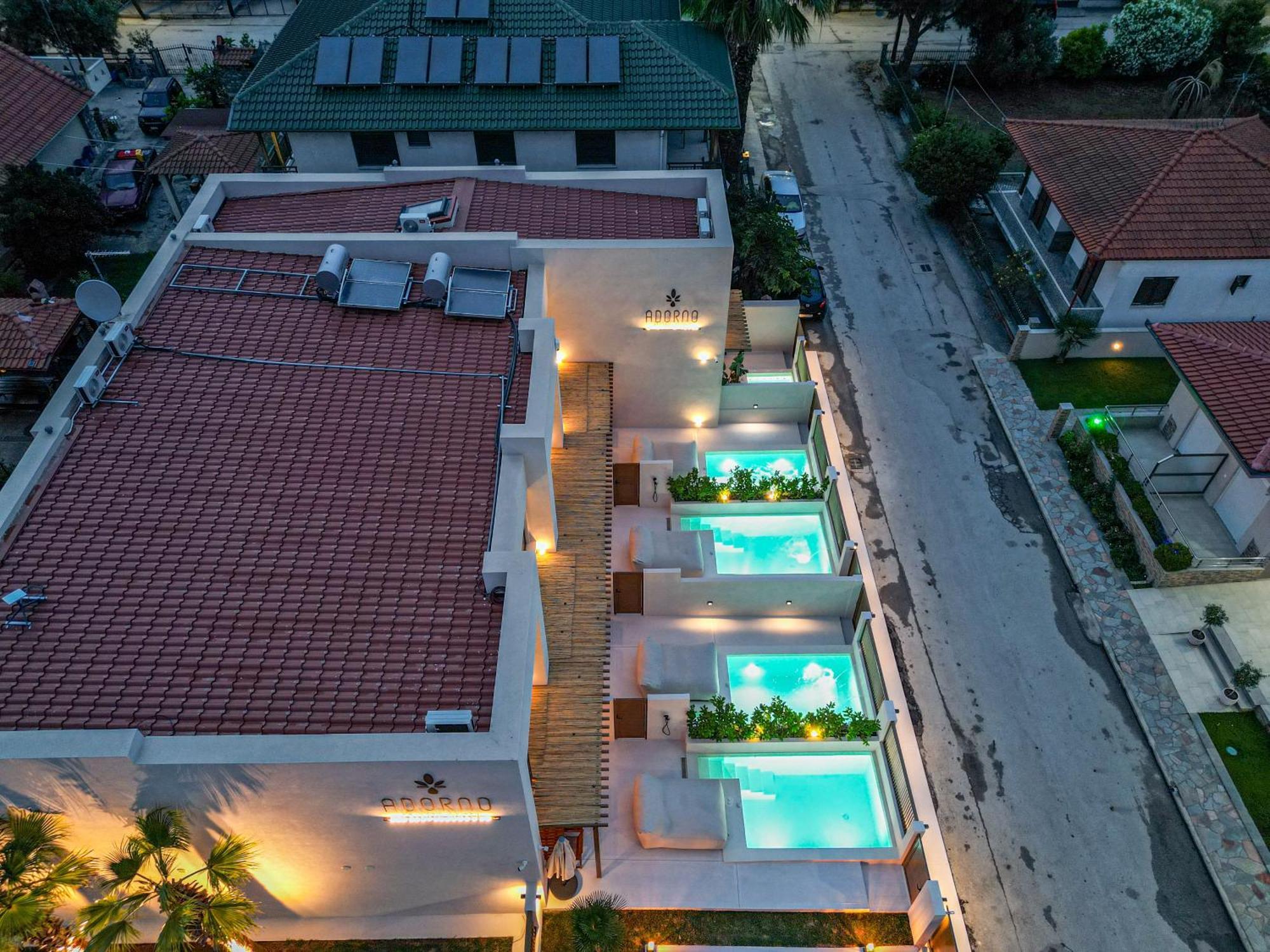 Adorno Private Suites Only Adults & Kids 12 Plus Vrasná エクステリア 写真